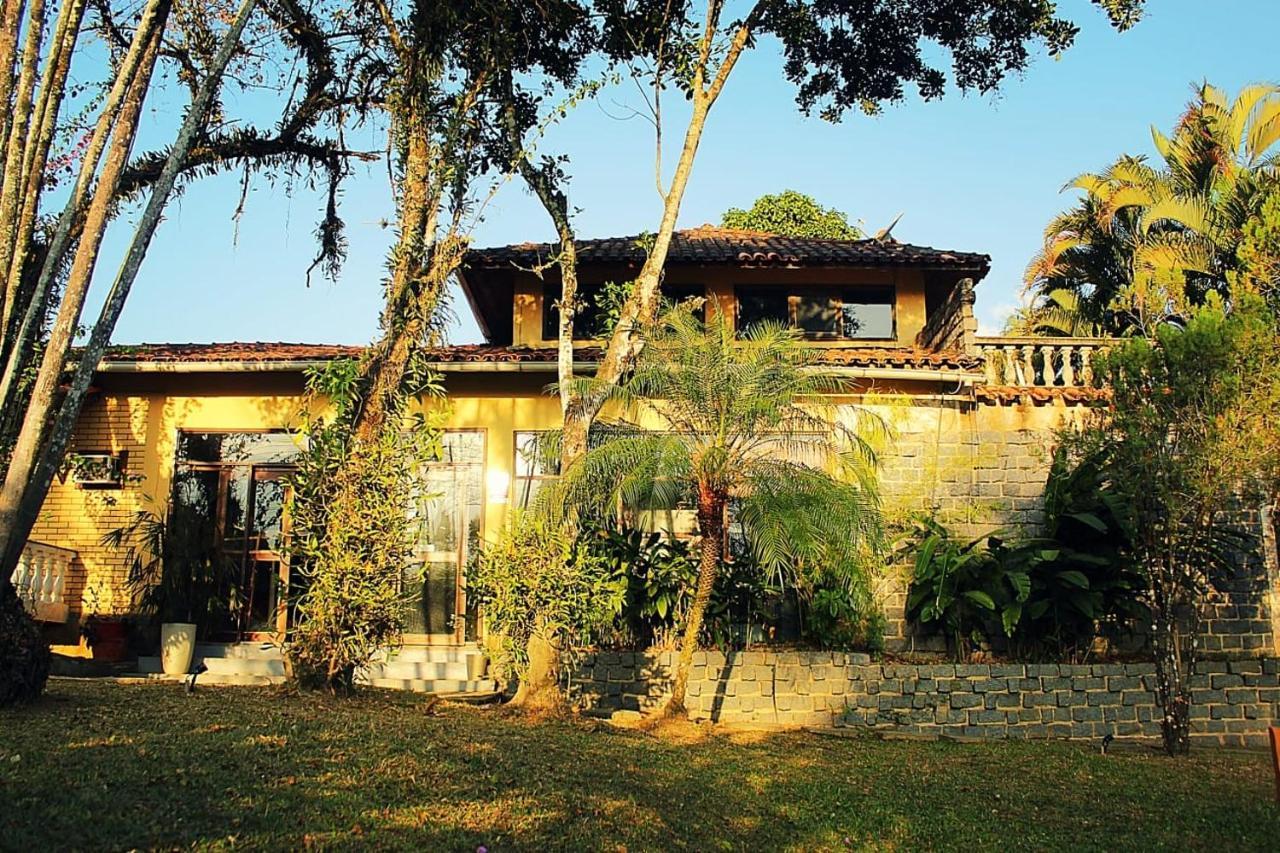 Village Colonial 賓館